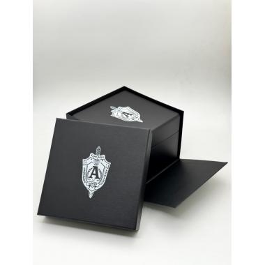 Часы "Альфа" кварцевые на браслете (черный/красный)